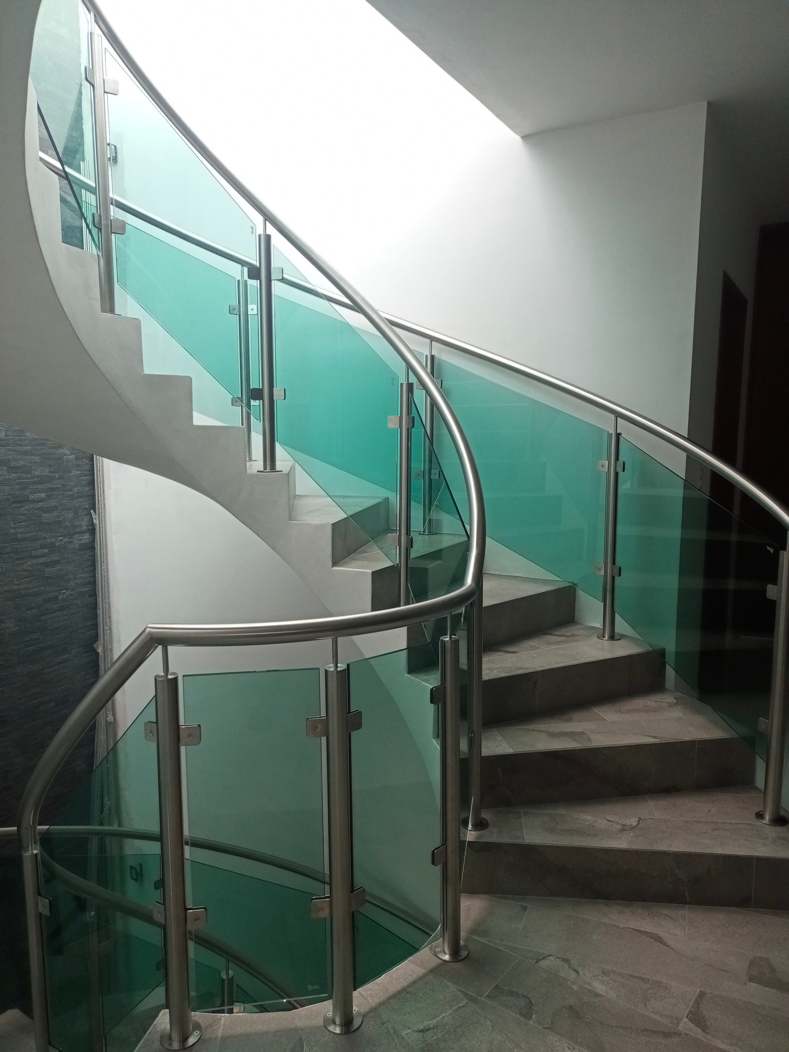 Escalera moderna